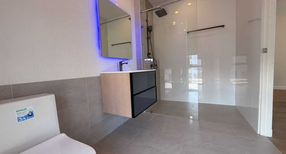 À vendre et à louer 4 chambres villa à East Pattaya, Pattaya