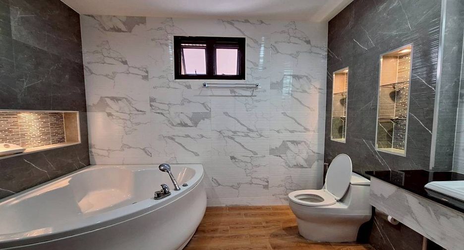 For rent 3 ベッドルーム villa in Pran Buri, Prachuap Khiri Khan