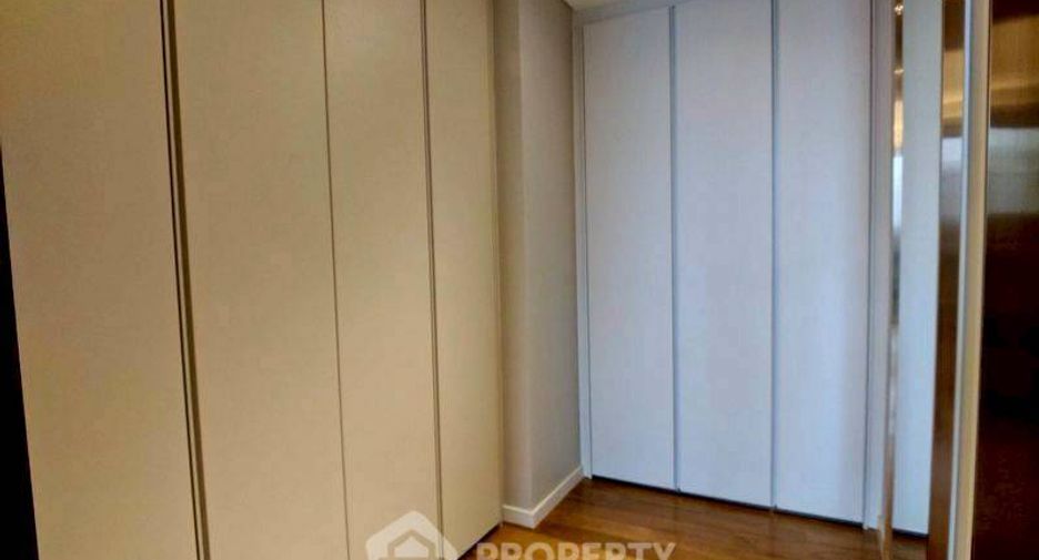 For rent and for sale 1 bed condo in Pathum Wan, Bangkok