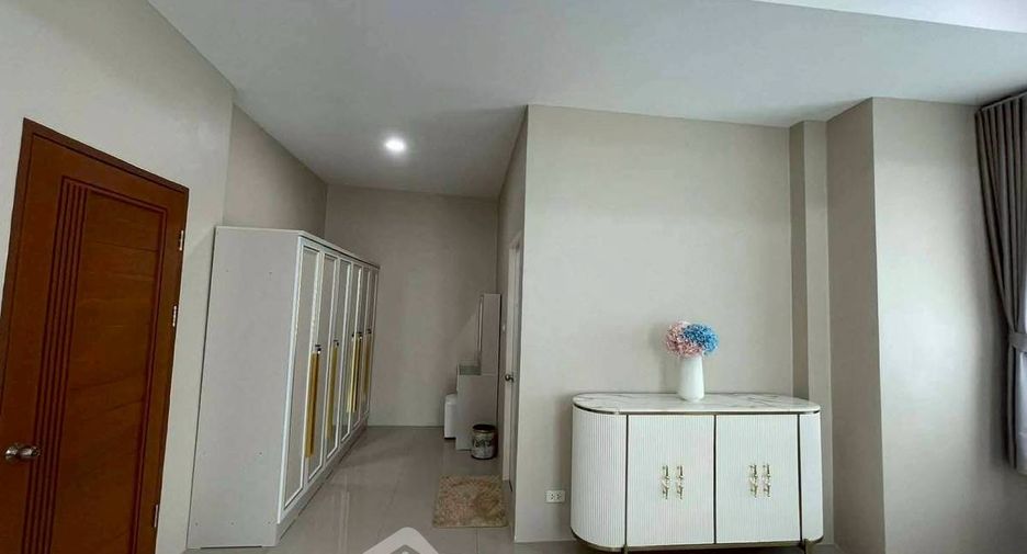 ขาย 5 ห้องนอน วิลล่า ใน พัทยาตะวันออก, พัทยา