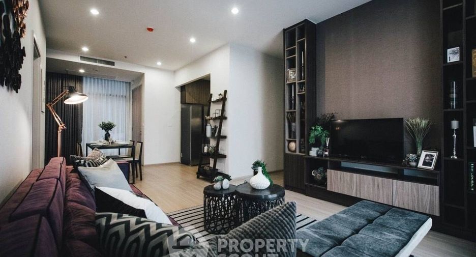 For sale 3 bedrooms condo in Watthana, Bangkok