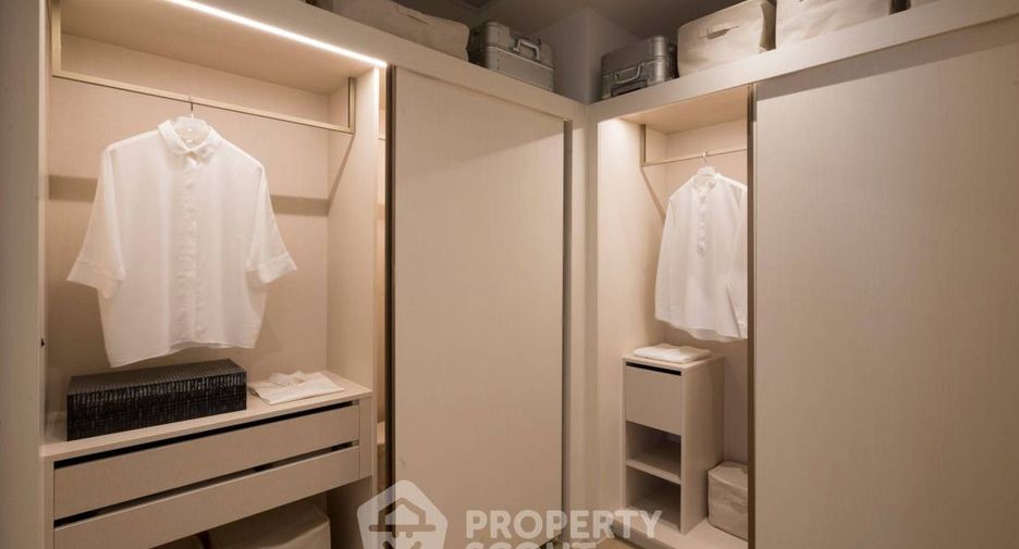 For sale 2 ベッドルーム condo in Khlong Toei, Bangkok