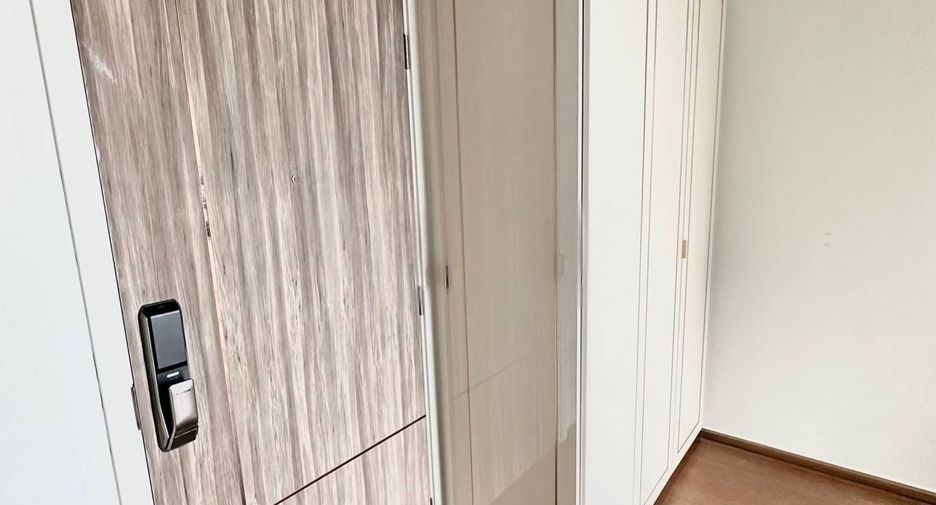 For sale 1 bed condo in Khlong Toei, Bangkok