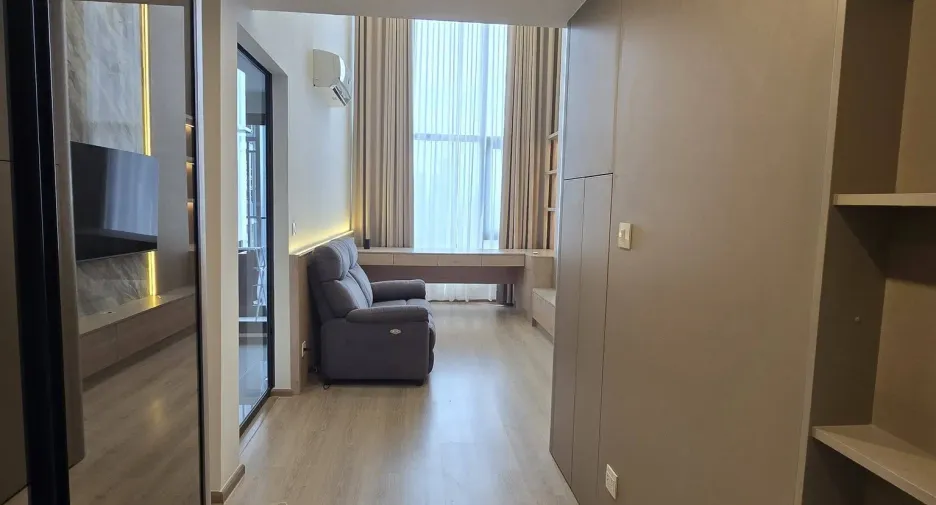 Condo en alquiler de 1 habitaciones en Khlong Toei, Bangkok
