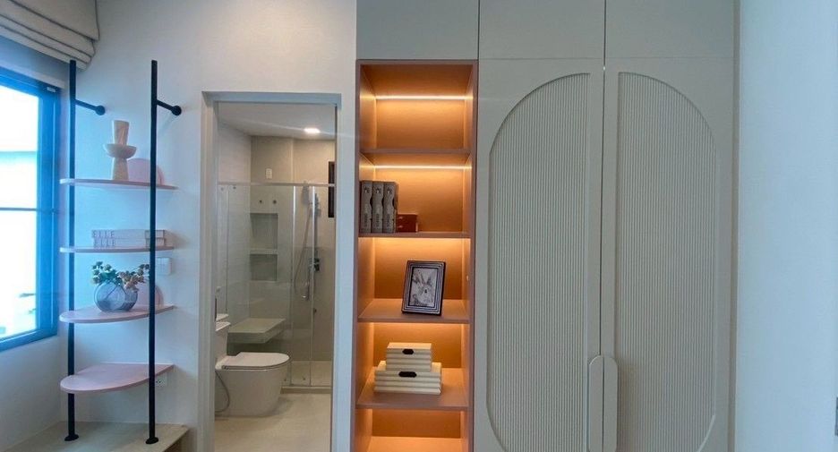 Haus zur Miete mit 4 Zimmer in Bang Phli, Samut Prakan