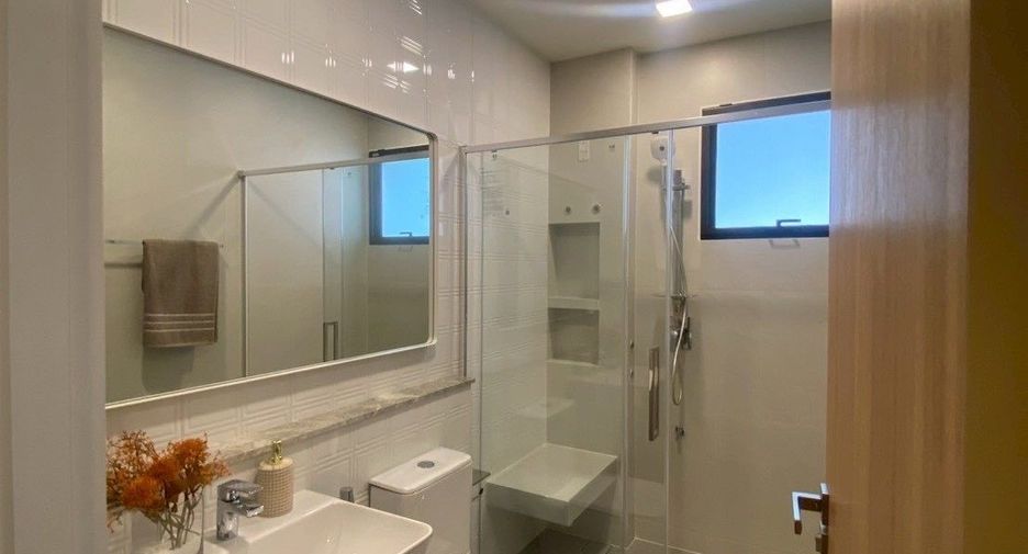 Haus zur Miete mit 4 Zimmer in Bang Phli, Samut Prakan