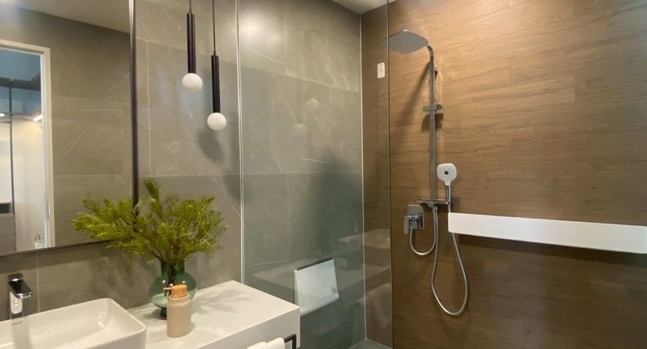 Haus zur Miete mit 4 Zimmer in Bang Phli, Samut Prakan