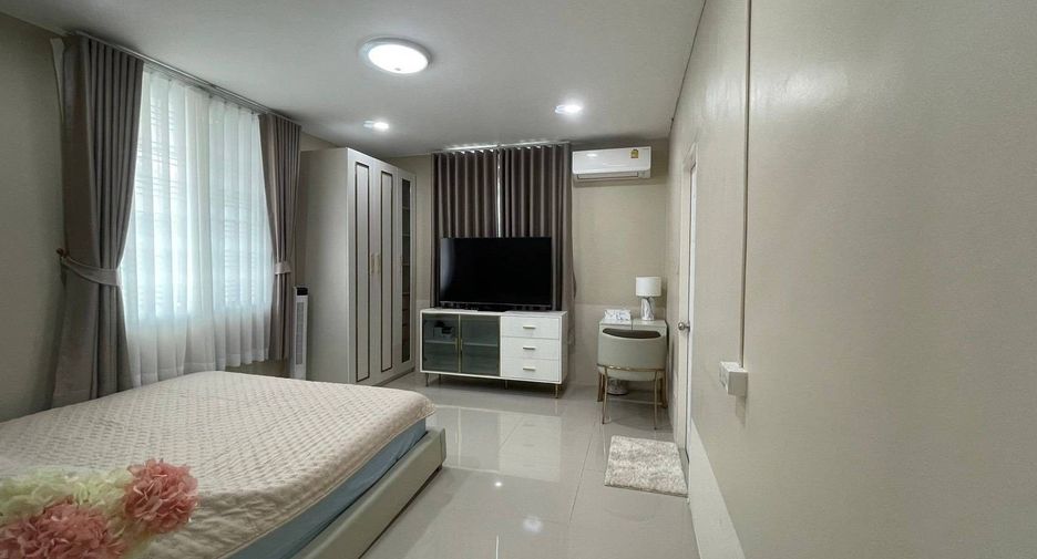 Casa en venta de 5 habitaciones en Sai Mai, Bangkok