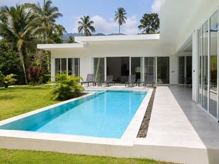 À vendre 4 chambres villa à Ko Samui, Surat Thani