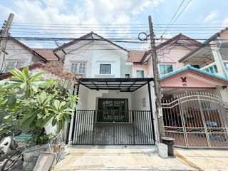 出售 2 卧室 联排别墅 在 Bueng Kum, 曼谷