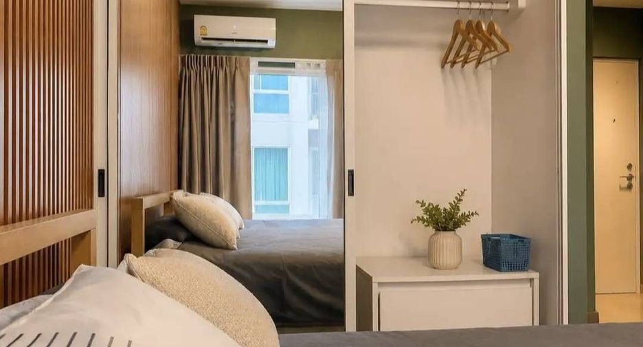 For sale 1 bed condo in Huai Khwang, Bangkok