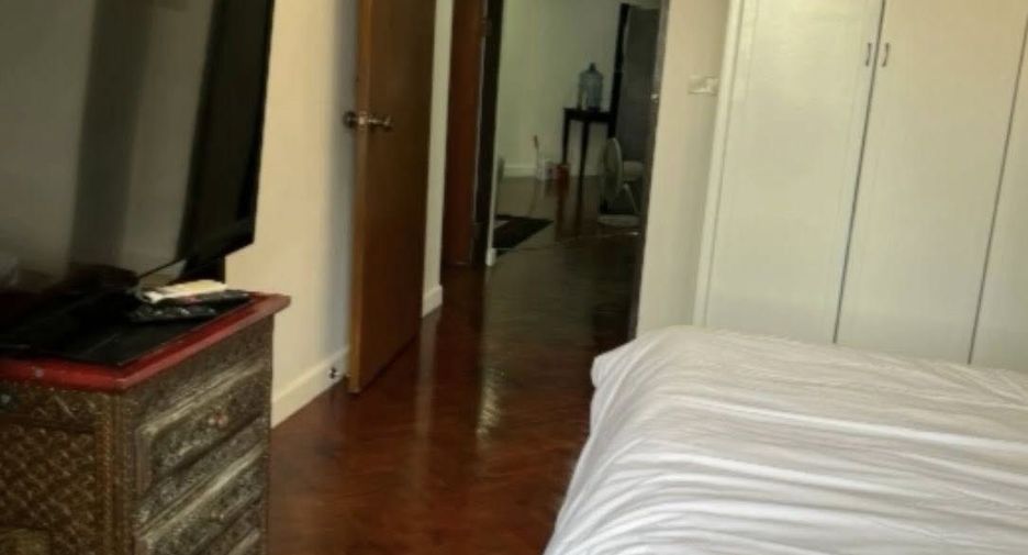 For rent 2 ベッドルーム condo in Watthana, Bangkok