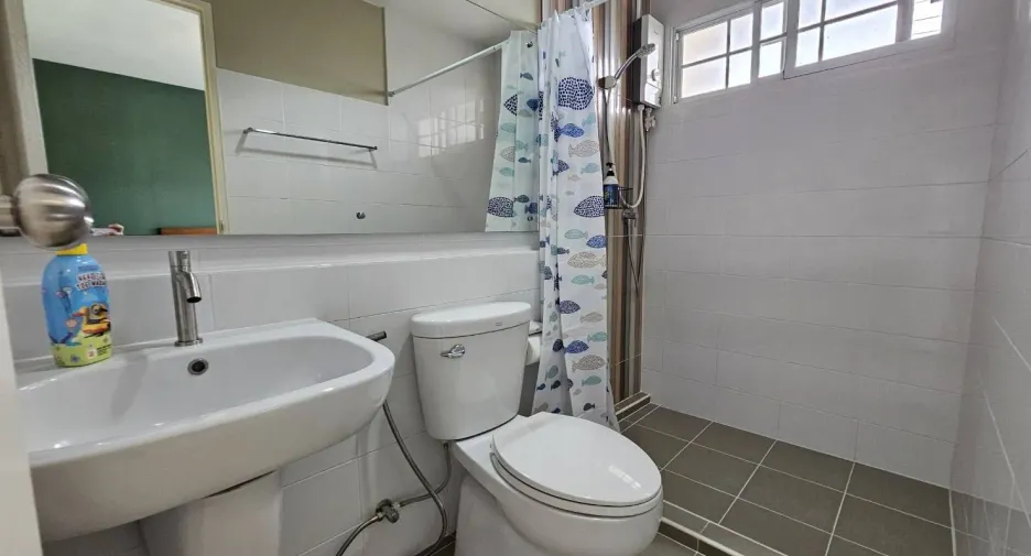 For rent 2 ベッドルーム townhouse in Bang Phli, Samut Prakan