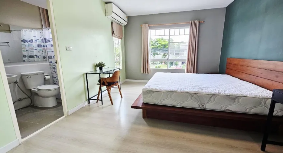 For rent 2 ベッドルーム townhouse in Bang Phli, Samut Prakan