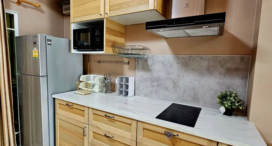 For rent 2 ベッドルーム townhouse in Bang Phli, Samut Prakan