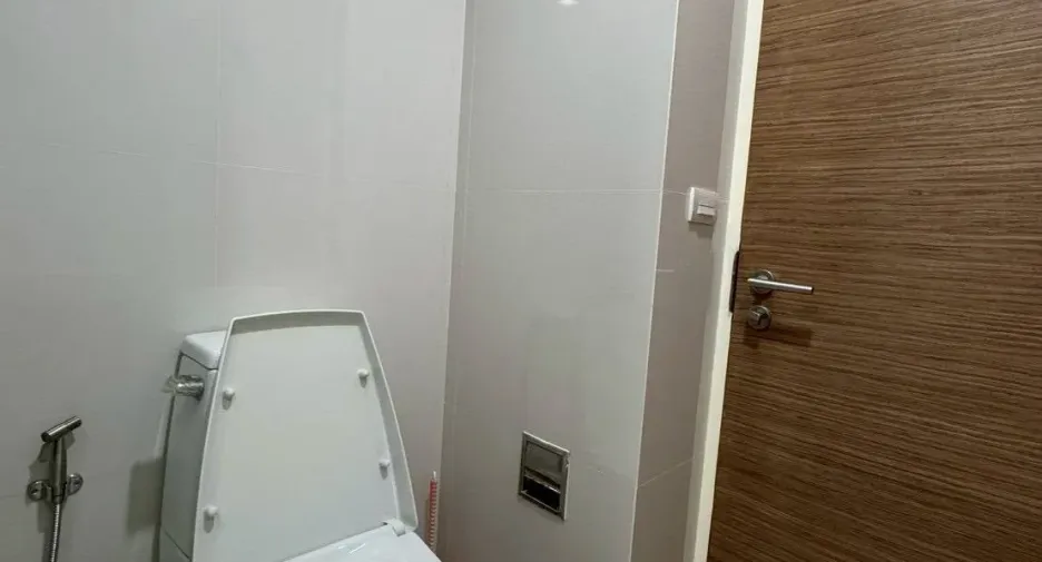 For sale 1 bed condo in Phra Khanong, Bangkok