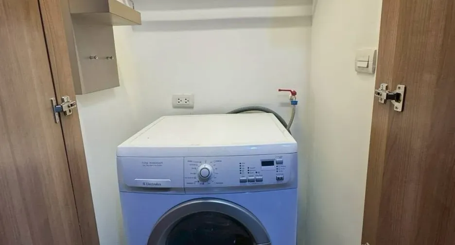 For sale 1 bed condo in Phra Khanong, Bangkok