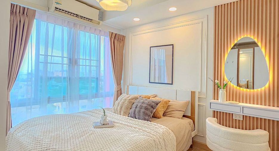 For sale 1 bed condo in Phra Khanong, Bangkok