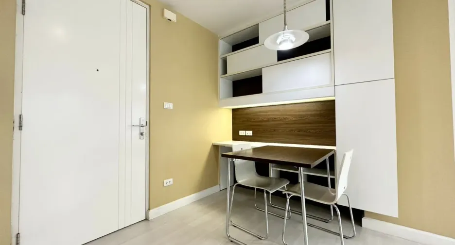 Wohnung zur Miete mit 1 Zimmer in Phra Khanong, Bangkok