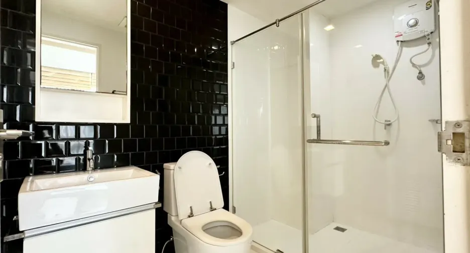 Wohnung zur Miete mit 1 Zimmer in Phra Khanong, Bangkok
