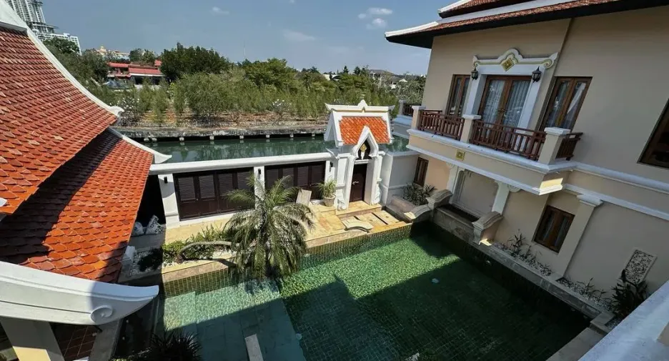 Villa zum Kauf und zur Miete mit 4 Zimmer in Sattahip, Chonburi