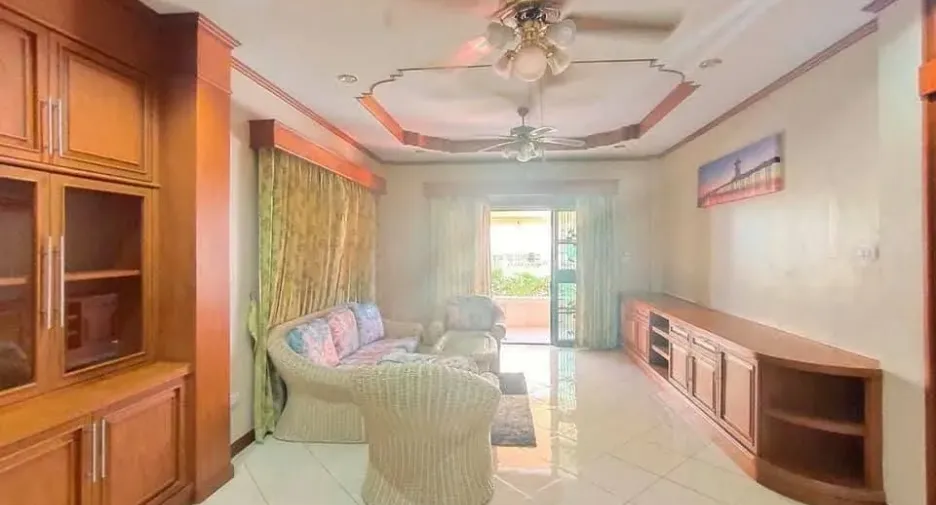 Casa en venta y en alquiler de 3 habitaciones en Bang Lamung, Chonburi