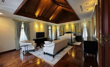 Villa en venta y en alquiler de 5 habitaciones en Sattahip, Chonburi