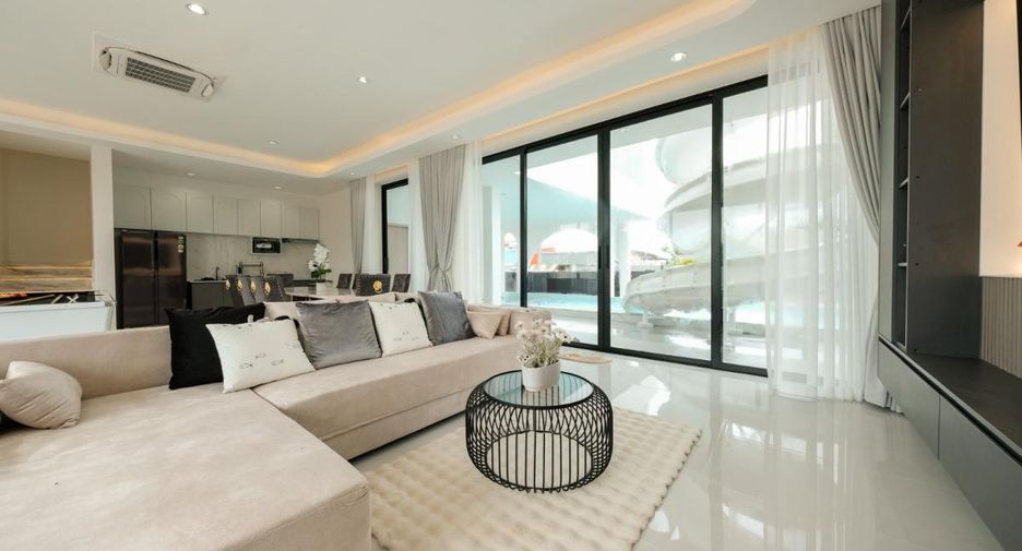 À vendre 8 chambres villa à Sattahip, Chonburi