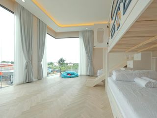 À vendre 8 chambres villa à Bang Saray, Pattaya