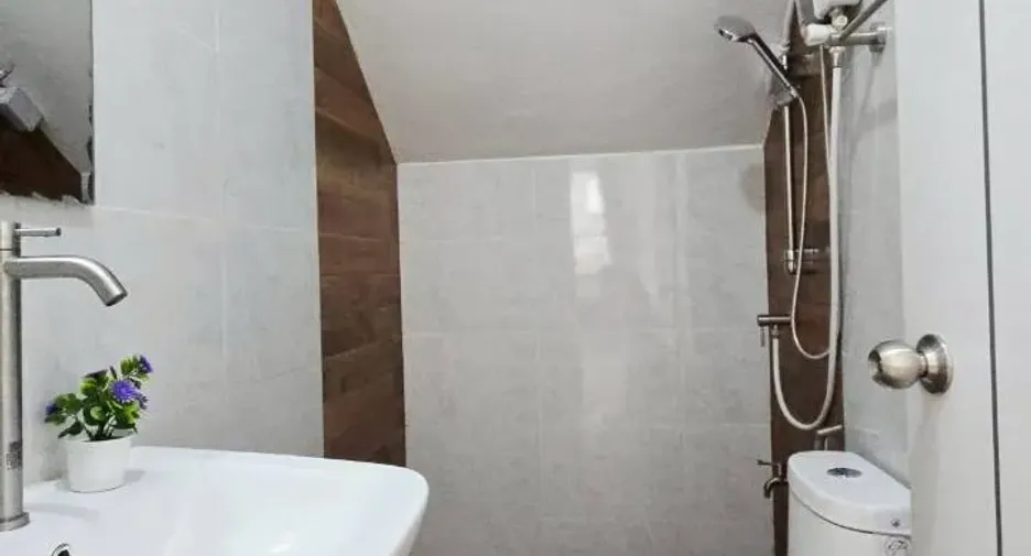 出租 4 卧室 独立屋 在 Mueang Chiang Mai, Chiang Mai