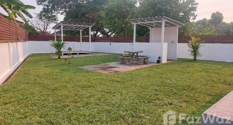 出租 4 卧室 独立屋 在 Mueang Chiang Mai, Chiang Mai