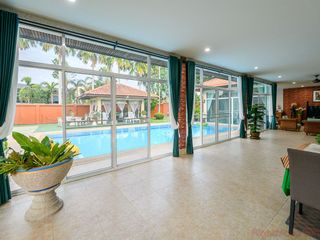À louer 4 chambres maison à Bang Lamung, Chonburi