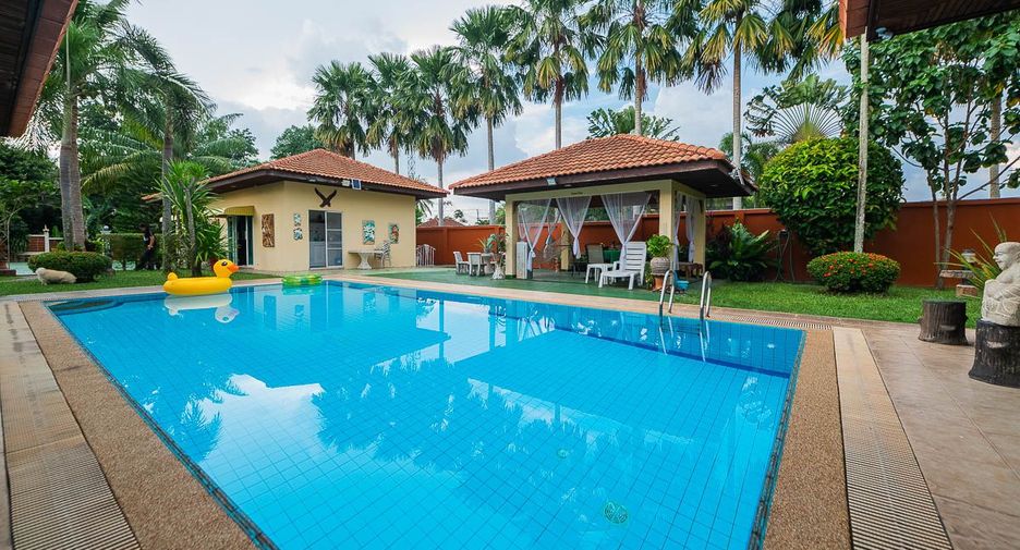 À louer 4 chambres maison à East Pattaya, Pattaya