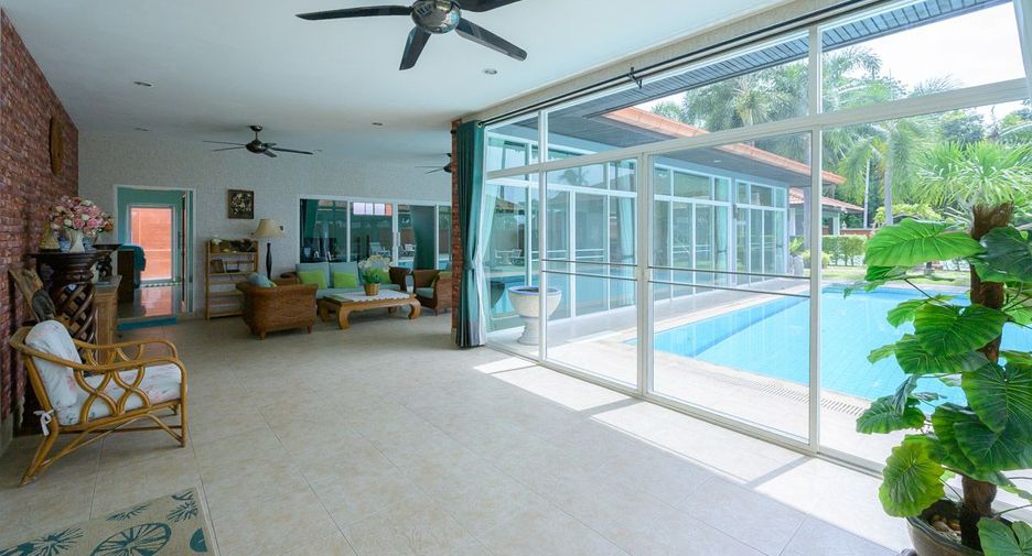 For rent 4 ベッドルーム house in East Pattaya, Pattaya