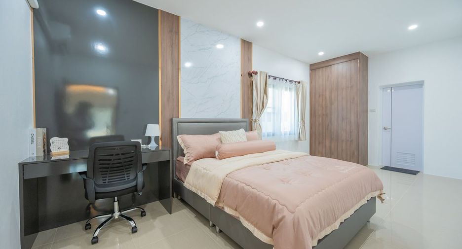 For sale 3 bedrooms house in East Pattaya, Pattaya