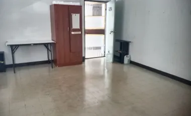 Wohnung zum Kauf mit Studio in Bang Kapi, Bangkok