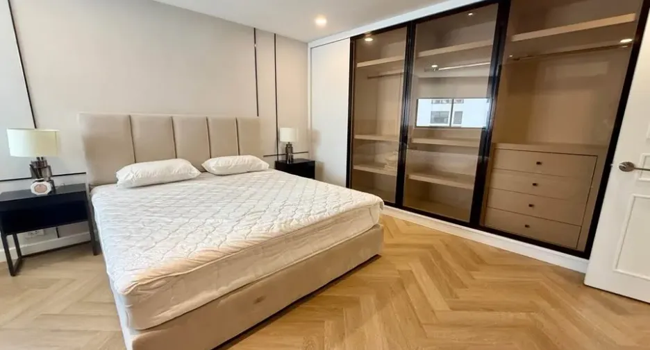 For rent and for sale 3 bedrooms condo in Khlong Toei, Bangkok