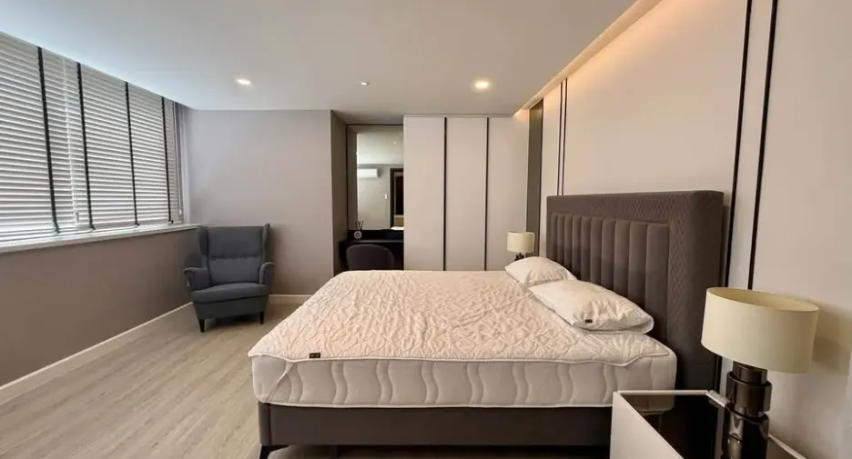 For rent and for sale 3 bedrooms condo in Khlong Toei, Bangkok