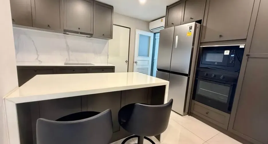 For rent and for sale 3 bedrooms condo in Khlong Toei, Bangkok