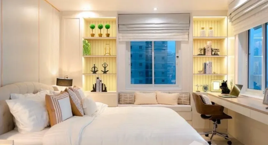 Wohnung zur Miete mit 2 Zimmer in Yan Nawa, Bangkok