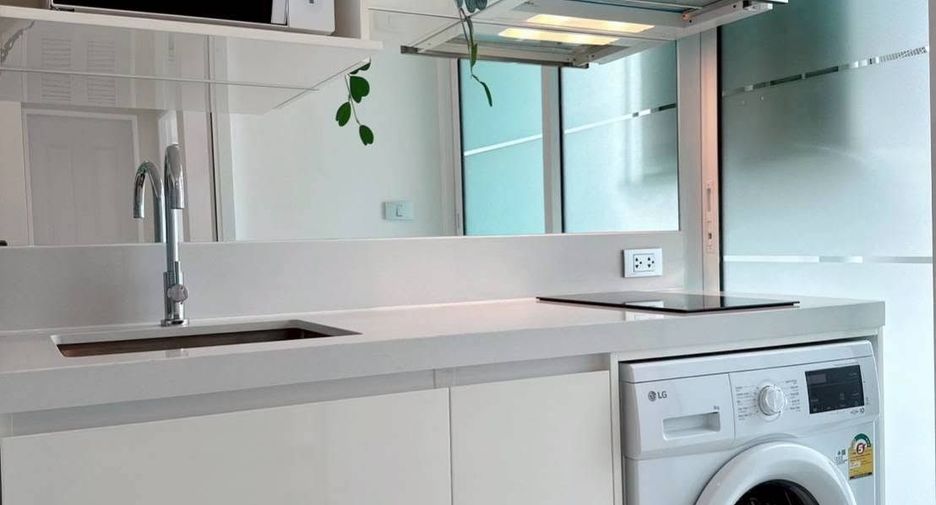For rent 1 Beds condo in Bang Na, Bangkok