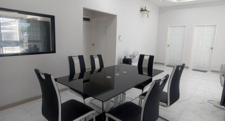 For rent 3 bedrooms house in Bang Lamung, Chonburi