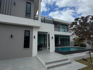 Casa en venta de 4 habitaciones en Sam Roi Yot, Prachuap Khiri Khan