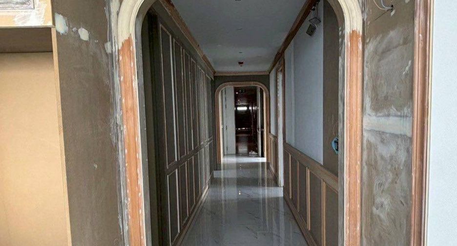 For sale 5 bedrooms condo in Bang Kho Laem, Bangkok