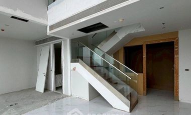 For sale 5 bedrooms condo in Bang Kho Laem, Bangkok