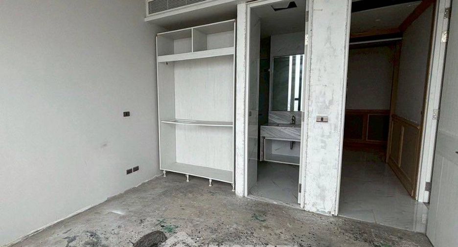 For sale 5 bedrooms condo in Bang Kho Laem, Bangkok