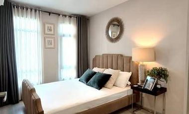 À vendre 1 chambre condo à Din Daeng, Bangkok