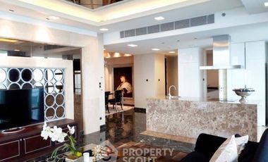 Condo en alquiler de 2 habitaciones en Yan Nawa, Bangkok