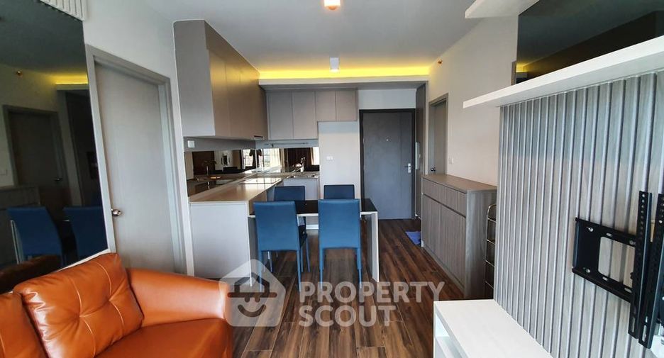 For rent 2 bedrooms condo in Phra Khanong, Bangkok