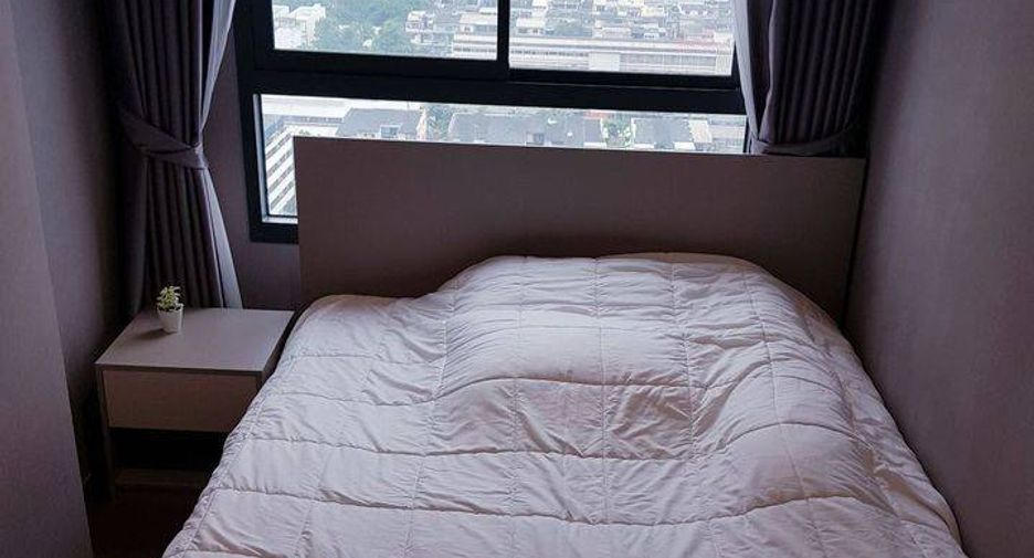 For rent 2 bedrooms condo in Phra Khanong, Bangkok